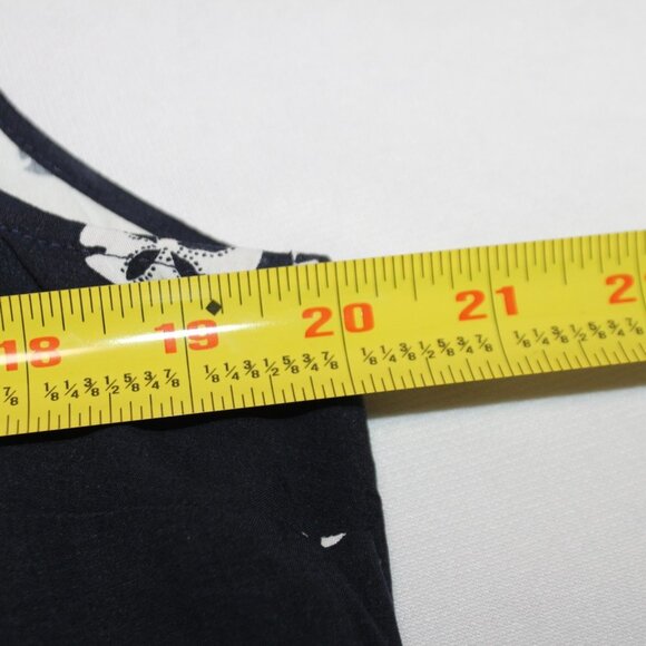 Kaari Blue Sand Dollar Print Navy and White Sleeveless Top - Picture 13 of 13